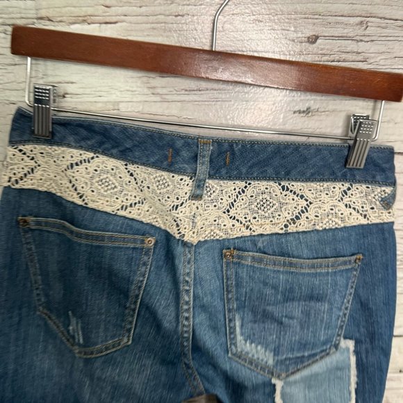 Free People Haynes Patchwork Crochet Jeans size 26 dark wash boho unique lace - Picture 6 of 8